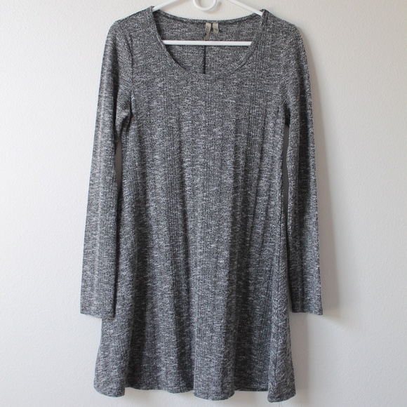 DRESS BUNDLE ✨ Grey Knee-Length Dress - Picture 1 of 5